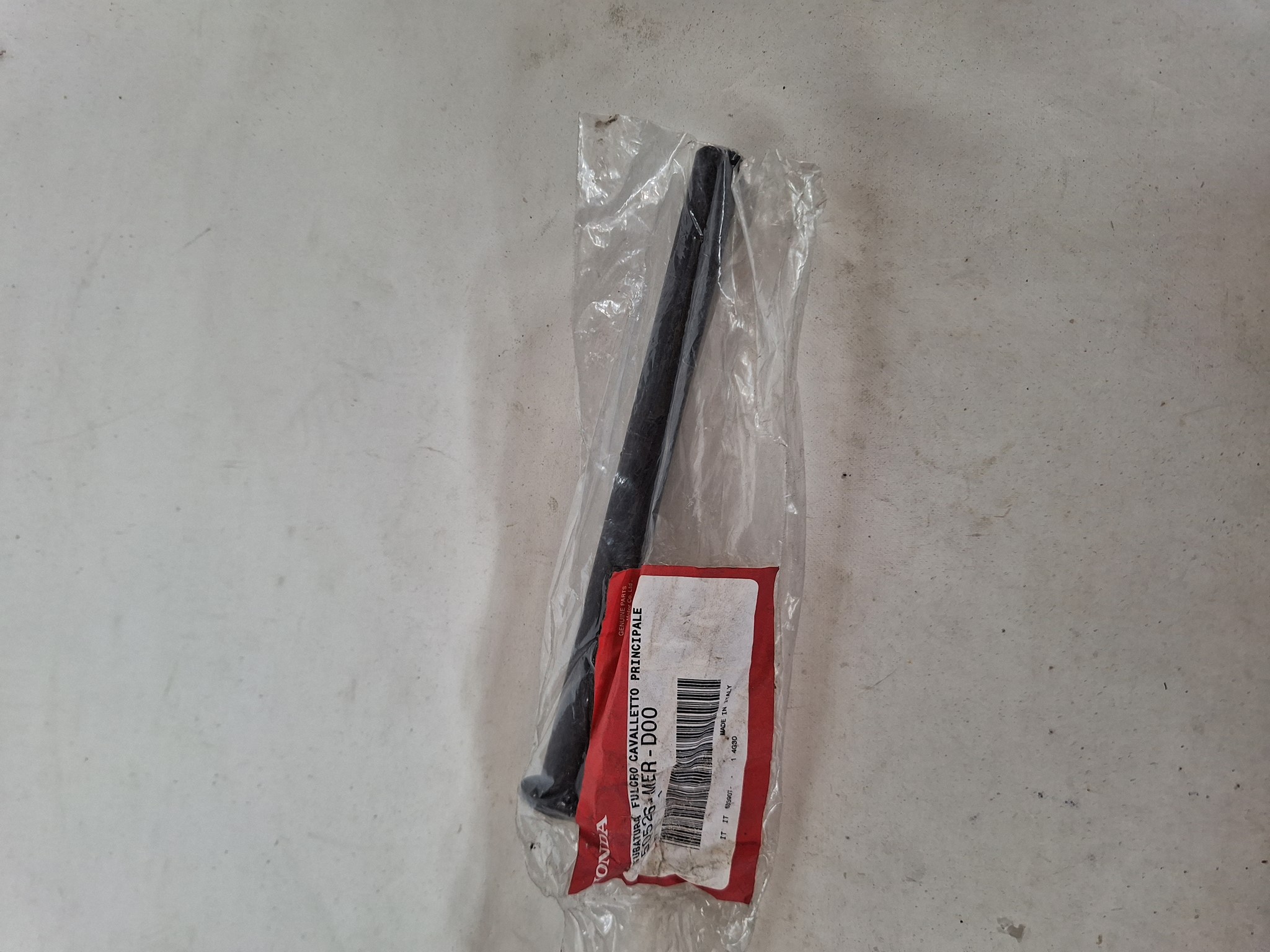 Picture of PIPE,MAIN STAND P  50526-MER-D00  CBF600NA